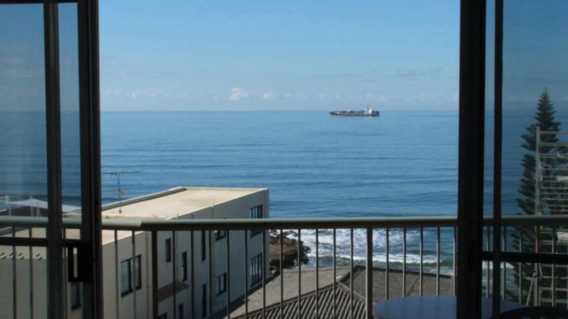Unit 5 Sanctuary Shores, Kings Beach - Free Wifi! 卡伦德拉 公寓